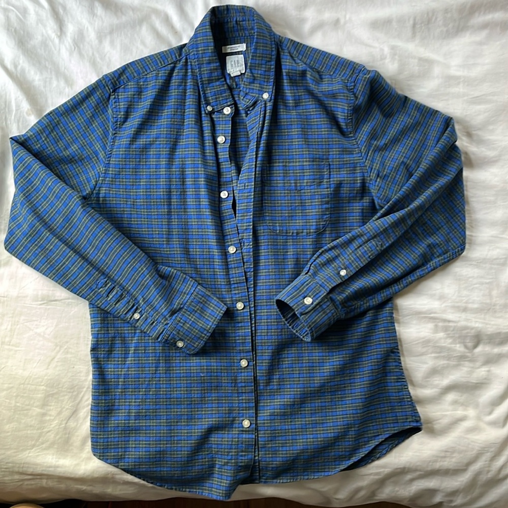 Men’s Gap Long Sleeve Shirt